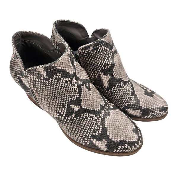 Fergie Ankle Boots Womens Size 8.5 Bianca Snake Skin Pattern Faux Leather Bootie - Picture 1 of 9